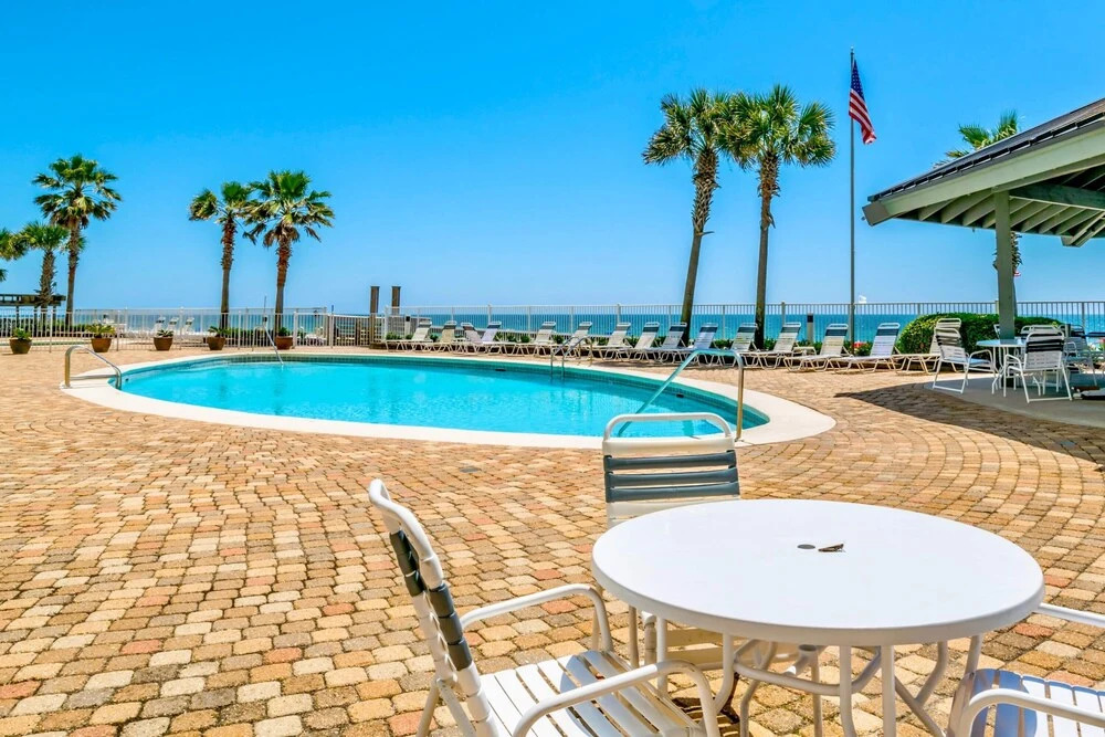 Windward Pointe 1402