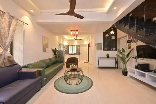 Eko Stay-Royale Villa