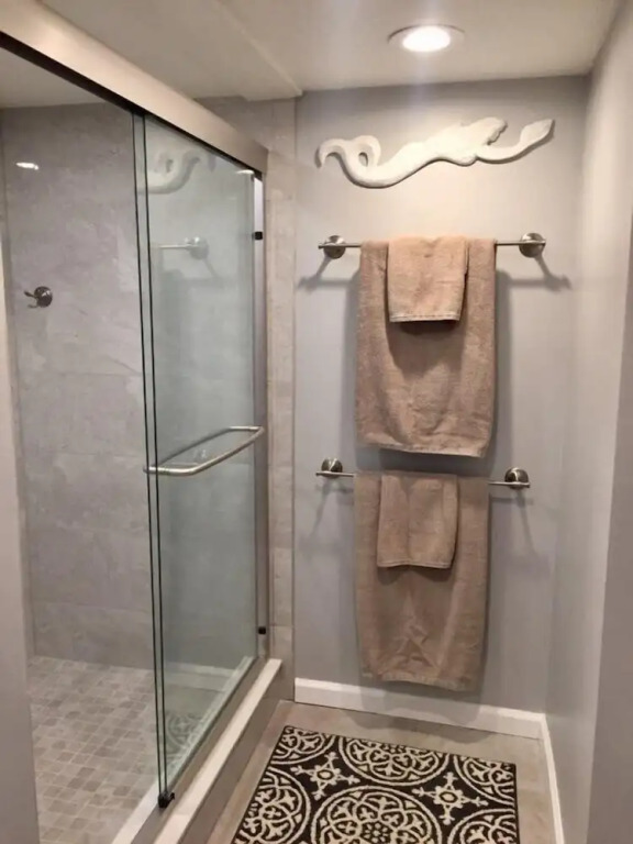 Windjammer Oceanfront Condominiums
