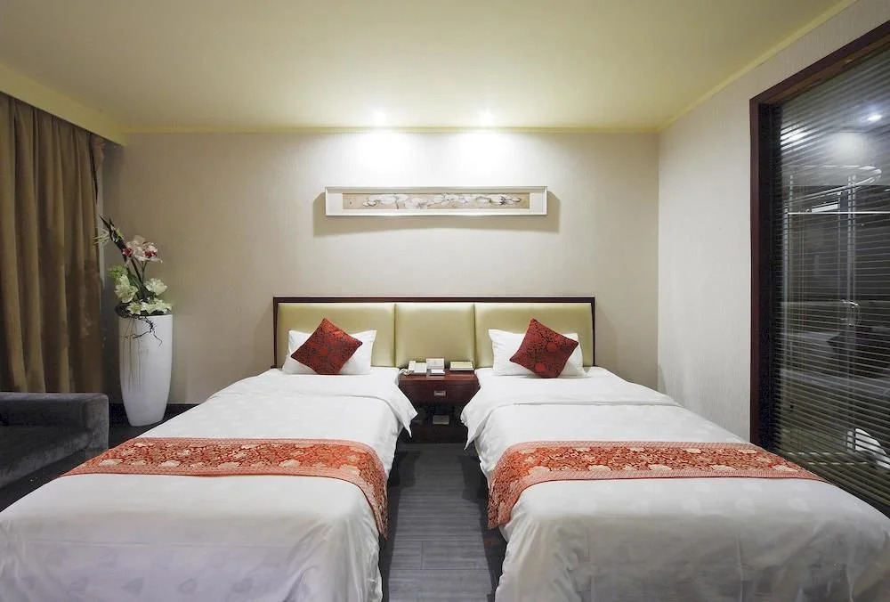 Xinghuacun Hotel