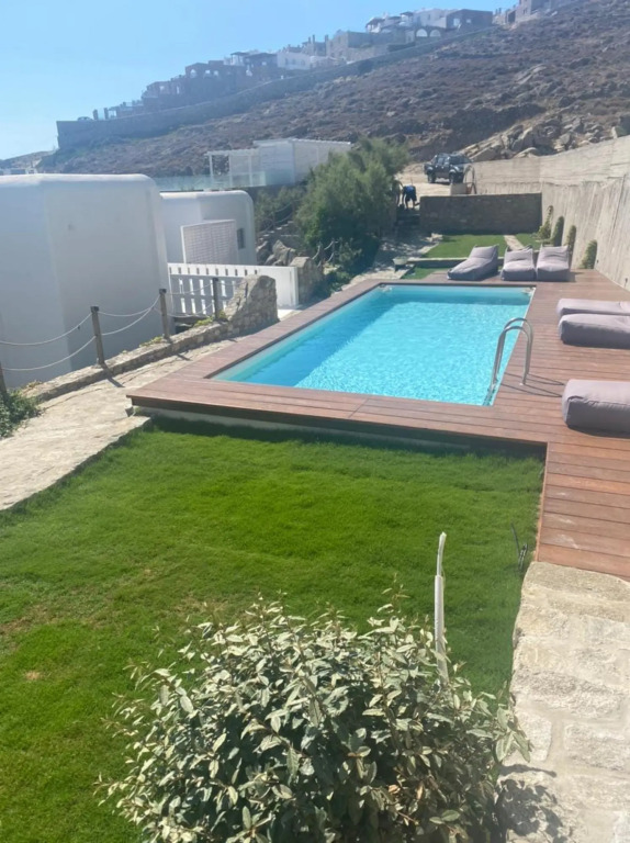 Luxury 1 Bedroom Apartment 3A
