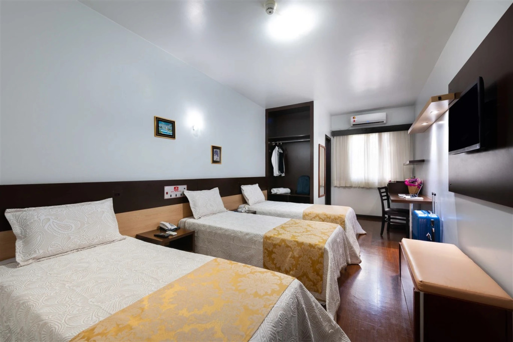 Hotel 365