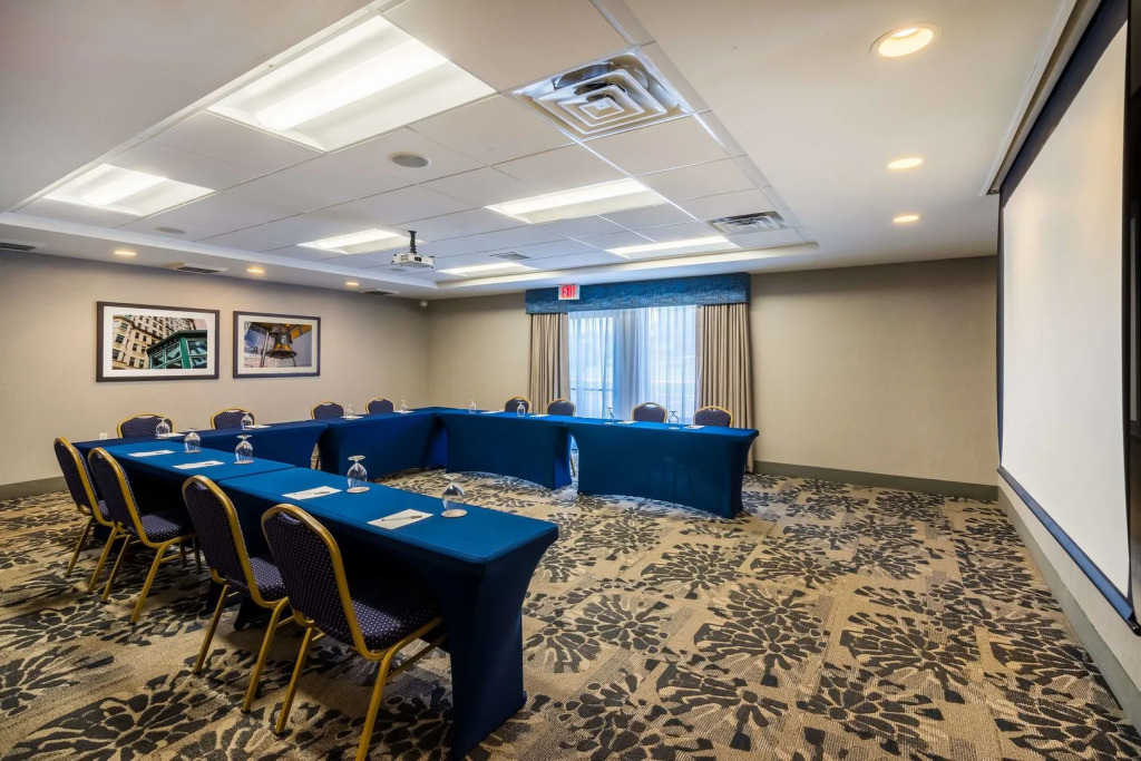 Hampton Inn Plymouth Meeting