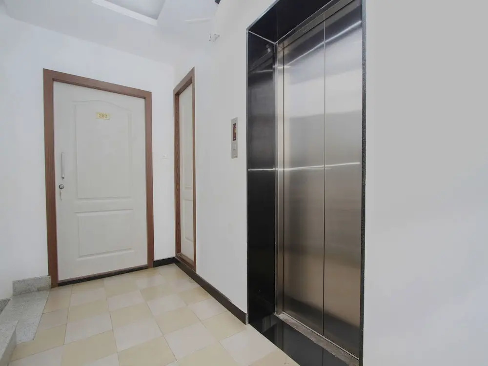 OYO 1202 Apartment The Retreat