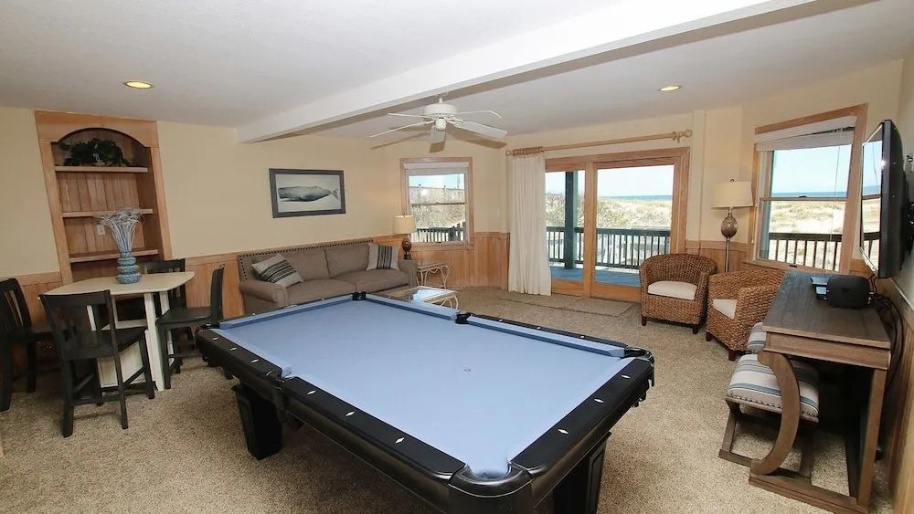 Beauty & The Beach - 5 Br Home