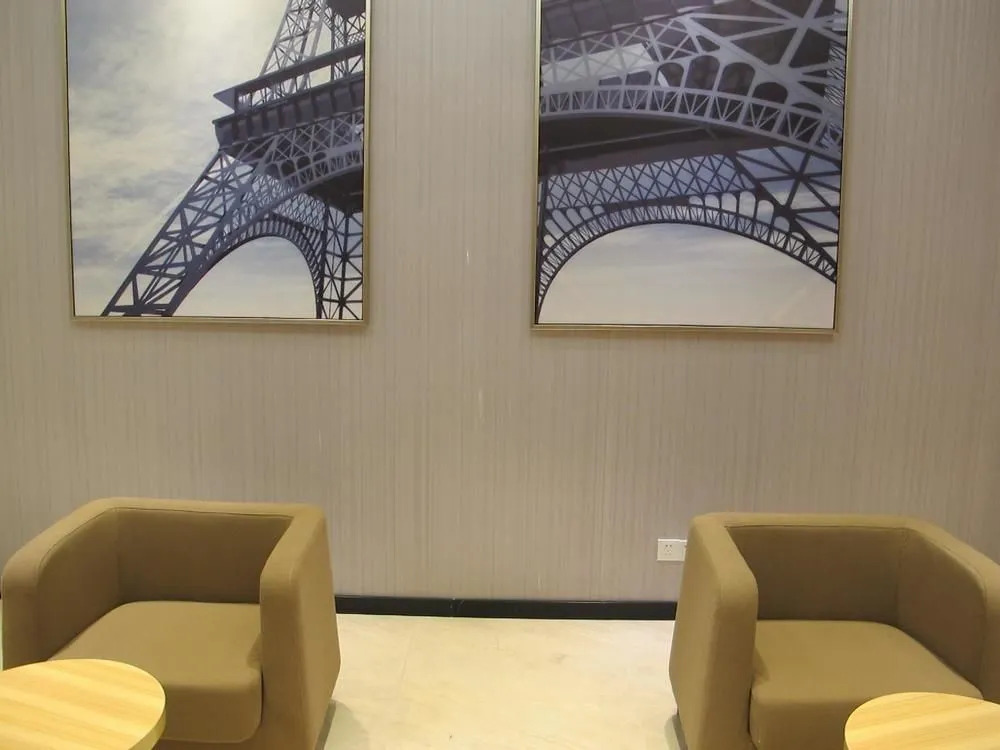 City Comfort Inn