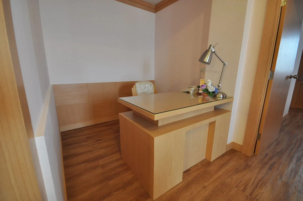 Thongtarin Hotel
