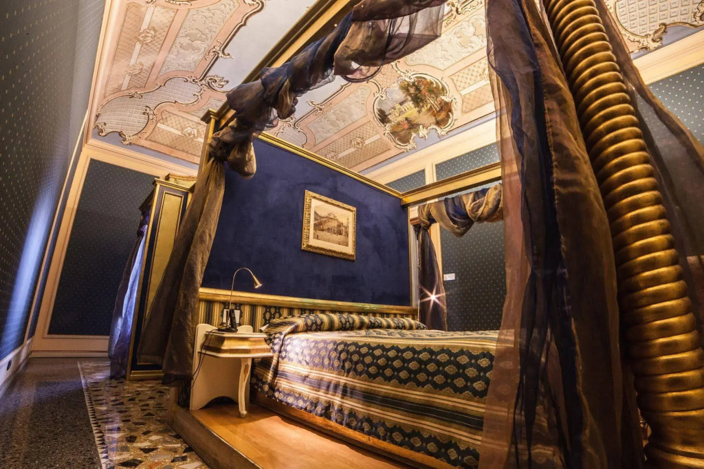 Hotel Royal