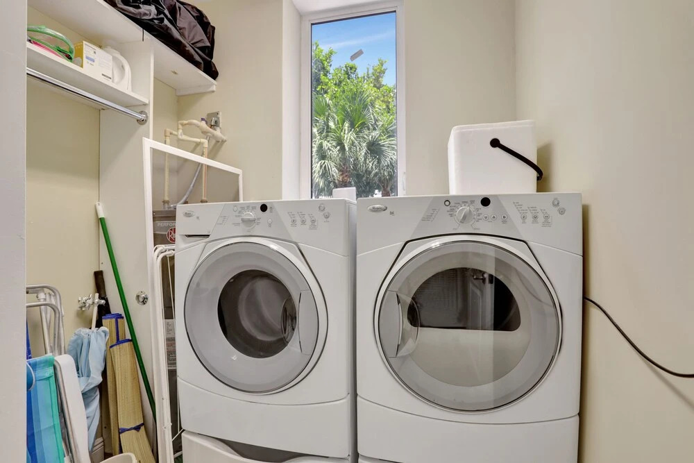 Deerfield Condo Suites by Opus