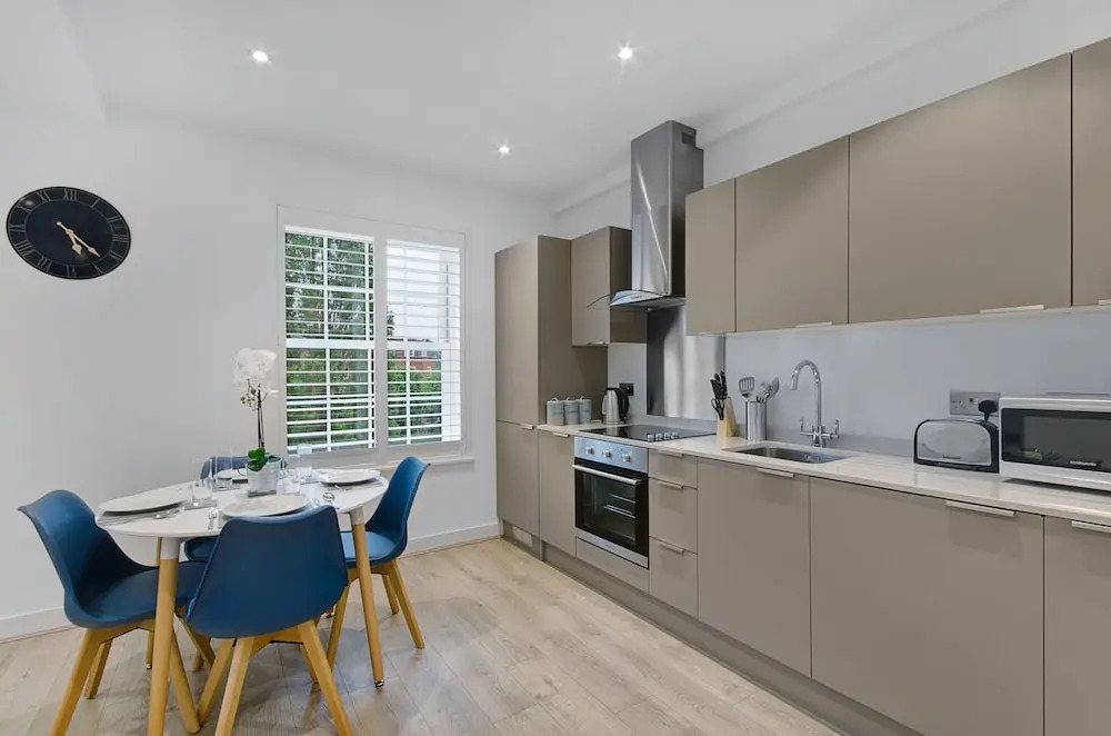 Karah Suites - Stonehills