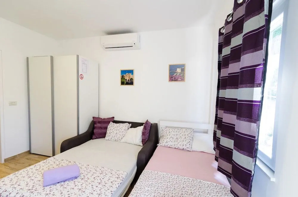 Studio Apartment Nika