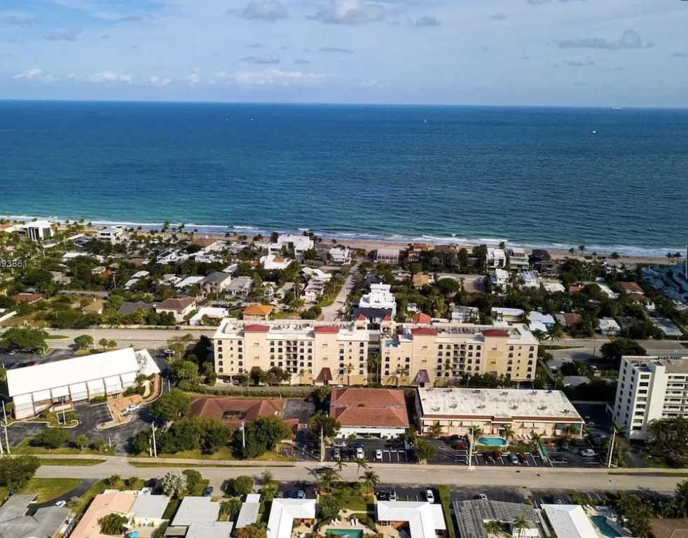 Walk to Fort Lauderdale Beach - Perfect Beach Escape