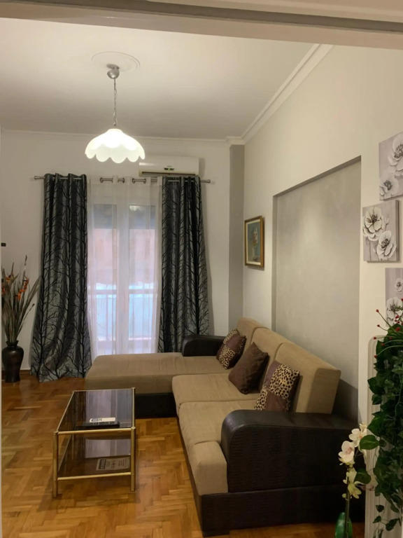 2 Bedrooms Apartment Center of Athens 4 min Subway