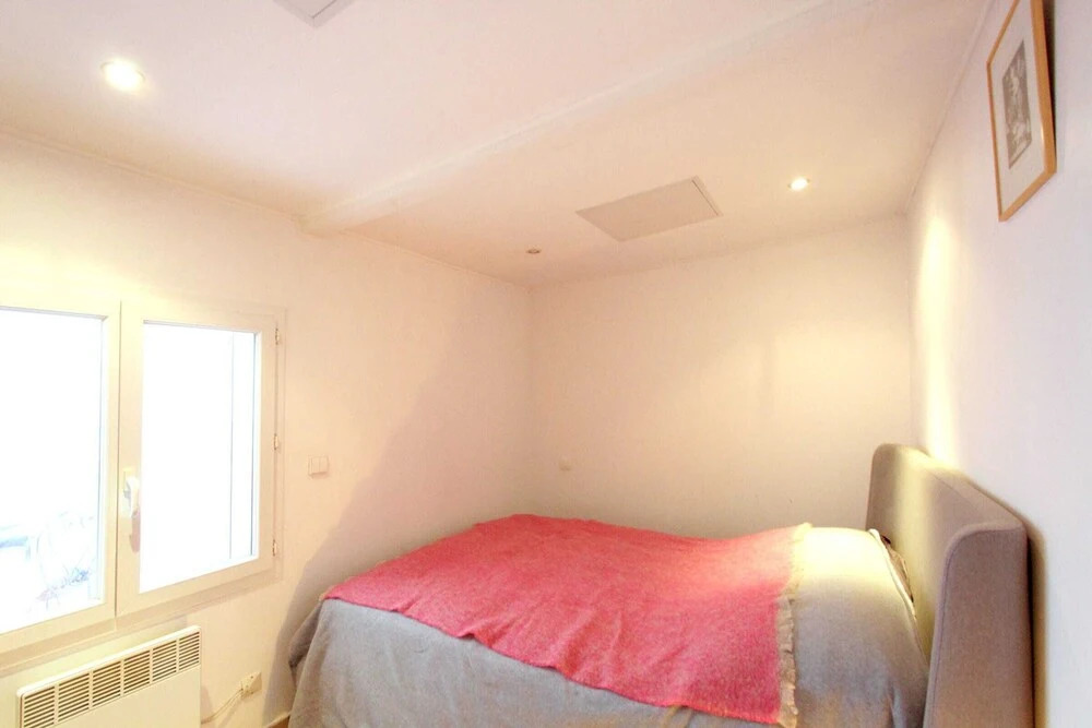 Quiet Apartment of 38m2 Bright with Pretty Terrace