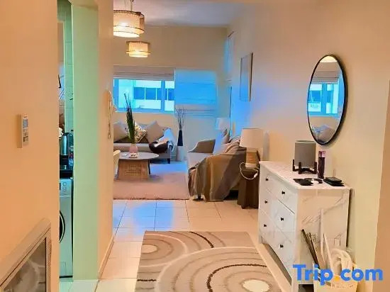 Stylish Serene 2BHK in the Heart of the City