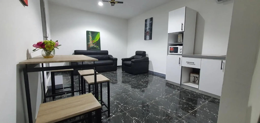 Legon City Mall Short Stay Apartments for Business and Vacation - East Legon