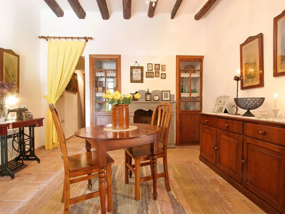 Vintage Mansion in St Llorenç des Cardassar With Pool