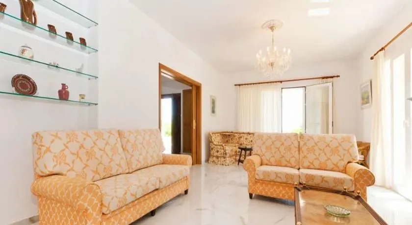 Villa Quiros ll