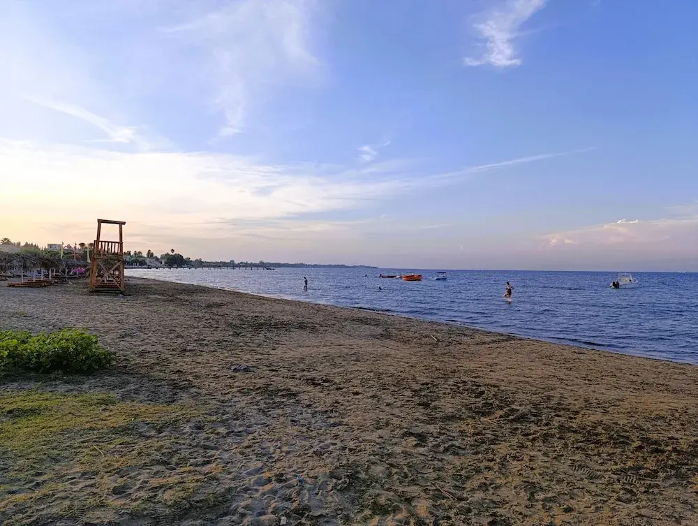 Ever Green beach Apartments
