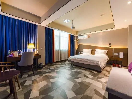 Luohe Lejia Film & Television Hotel