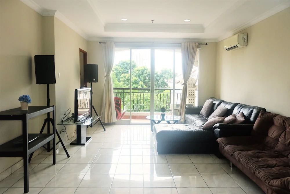 Modern Mediterania Lagoon Residence