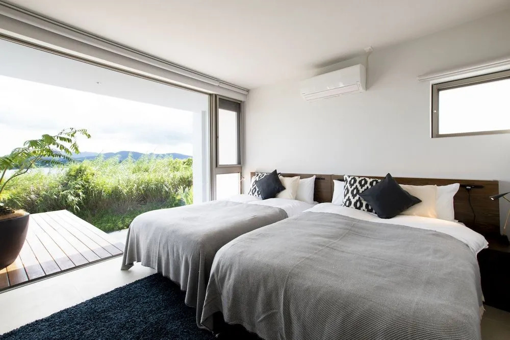 KOURI VILLA Indigo