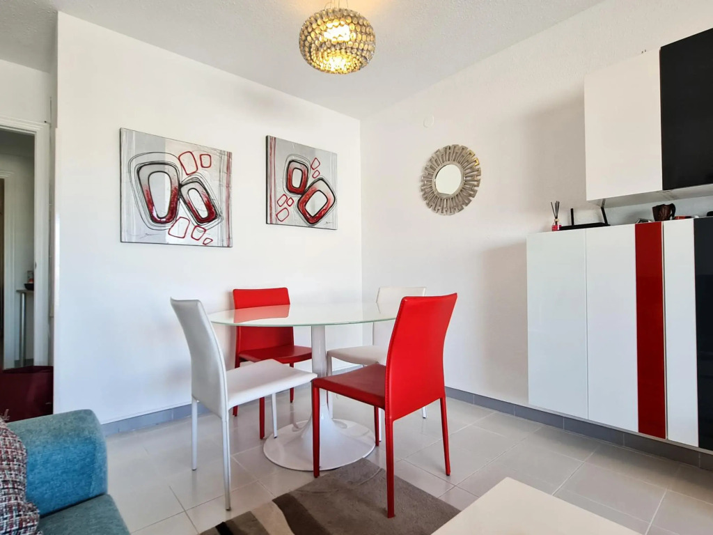 A017- Apartamento en primera línea de la playa Levante La Fosa con garaje