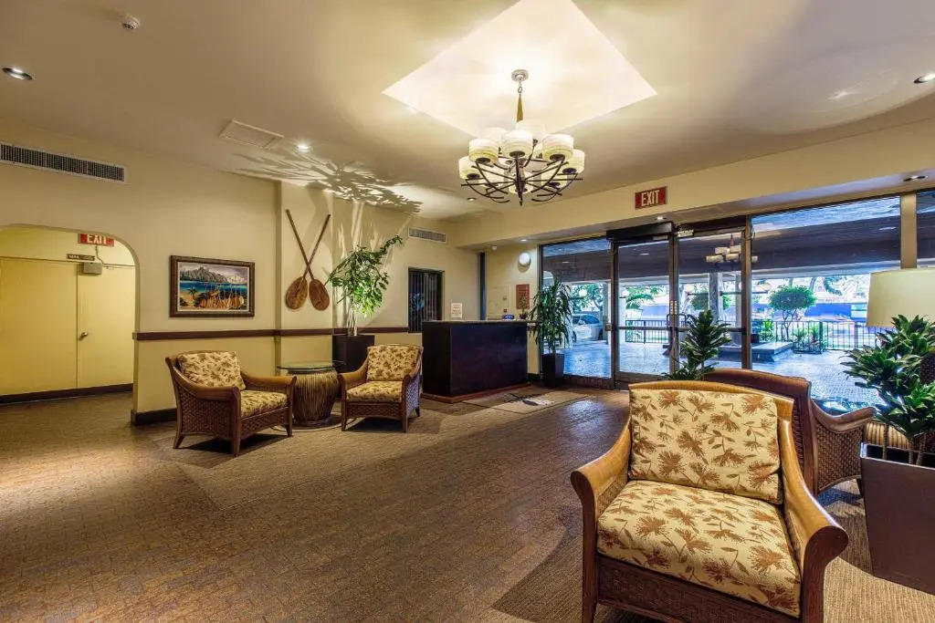 2140 Kuhio Ave #607