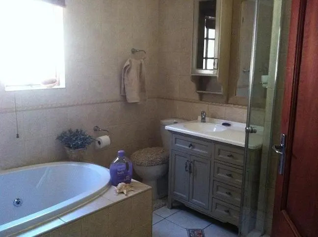 Gucina Guesthouse