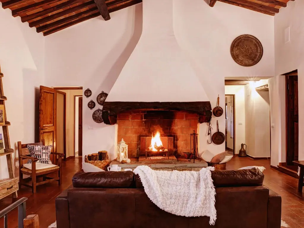 Villa in Chianti With Pool & Tennis Court
