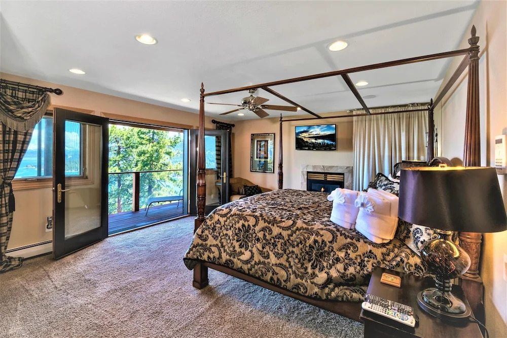 Lx10: Lake View Jewel Estate With Pool Table
