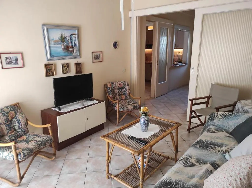 Nice studio apartment by the sea (AMA:00000005367)