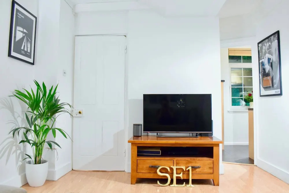 Central 1 Bedroom Flat Next to Tower Bridge