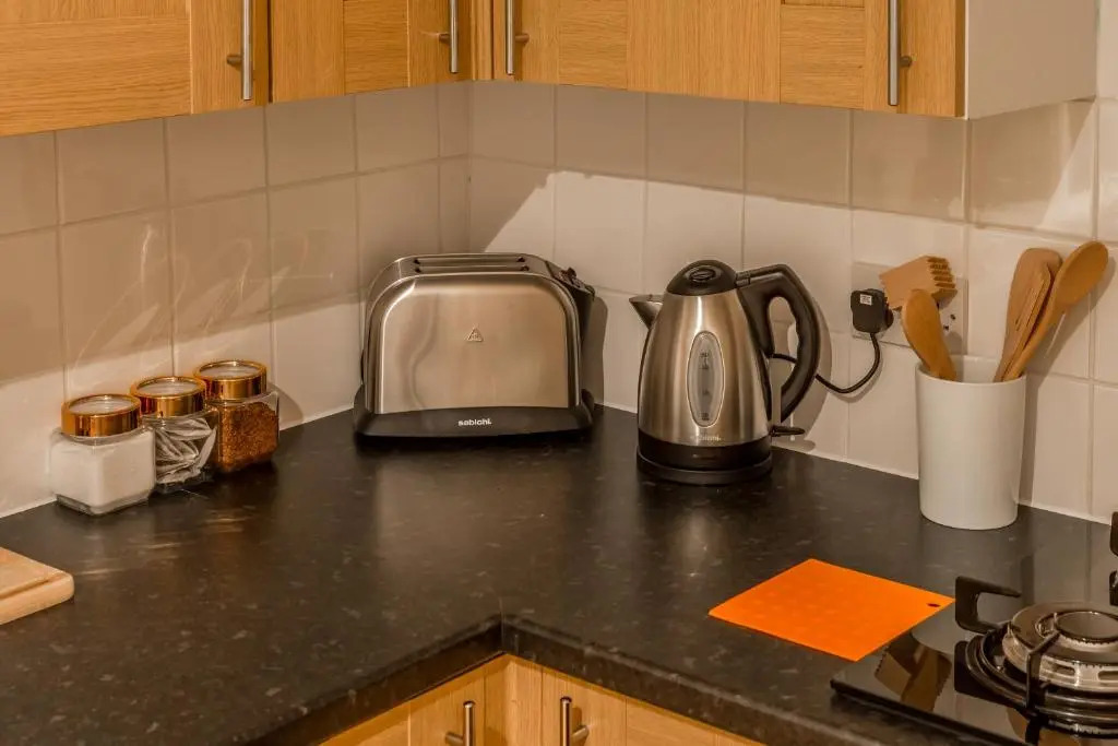 WhiteGates Apartment