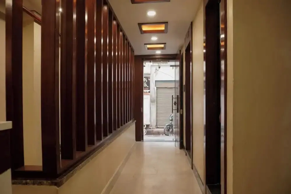 Hotel Divyanshi Inn