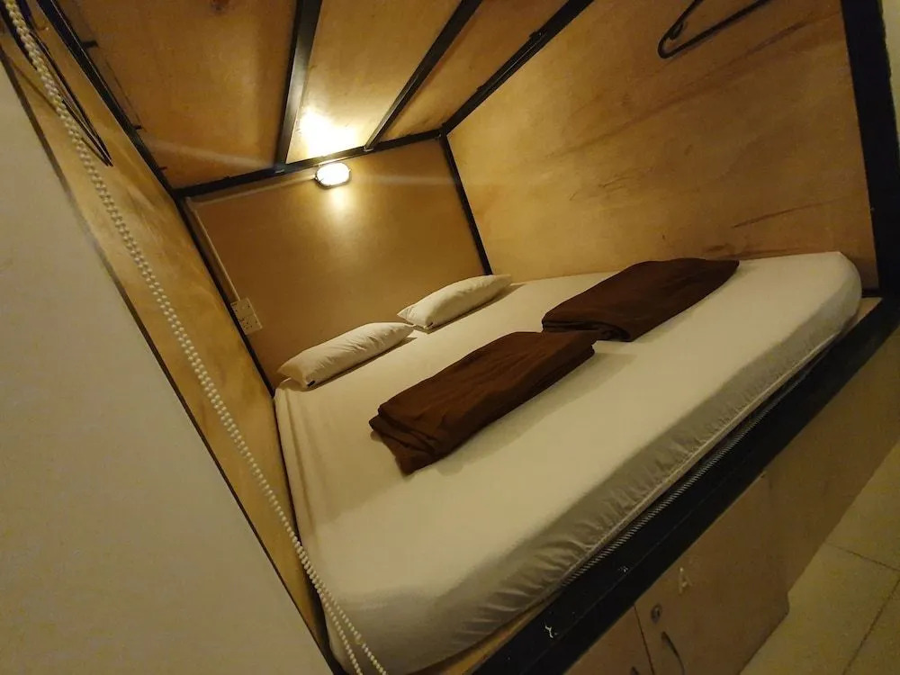 OYO 89728 Home Guesthouse & Cafe
