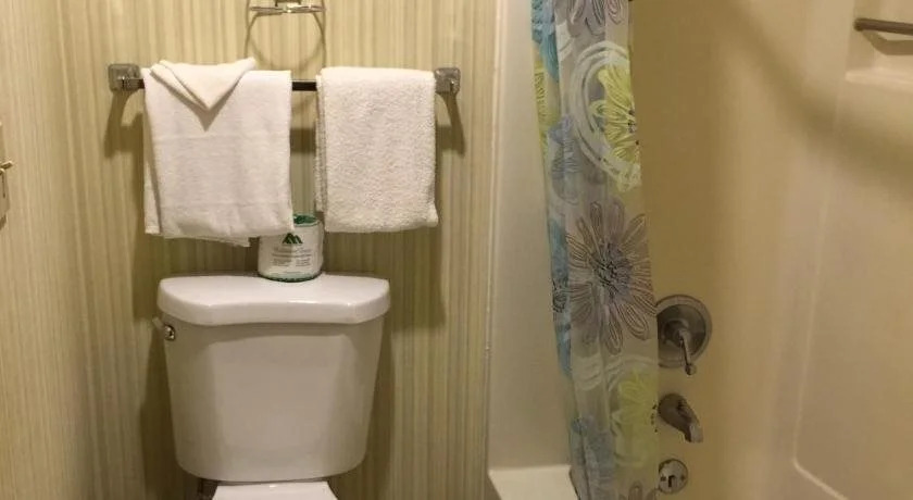 Sea-Tac Crest Motor Inn
