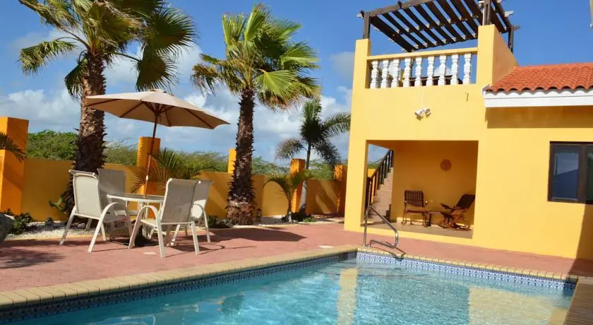Private Esmeralda Villa