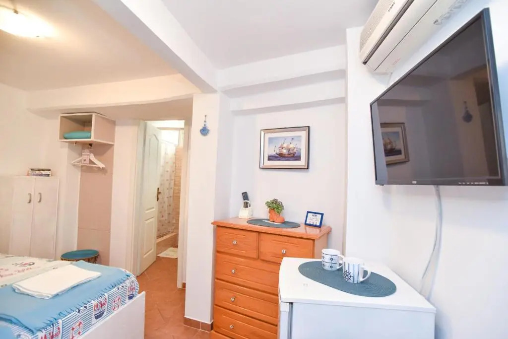 Sailor House