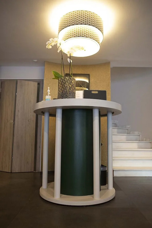 FALIREON HOTEL