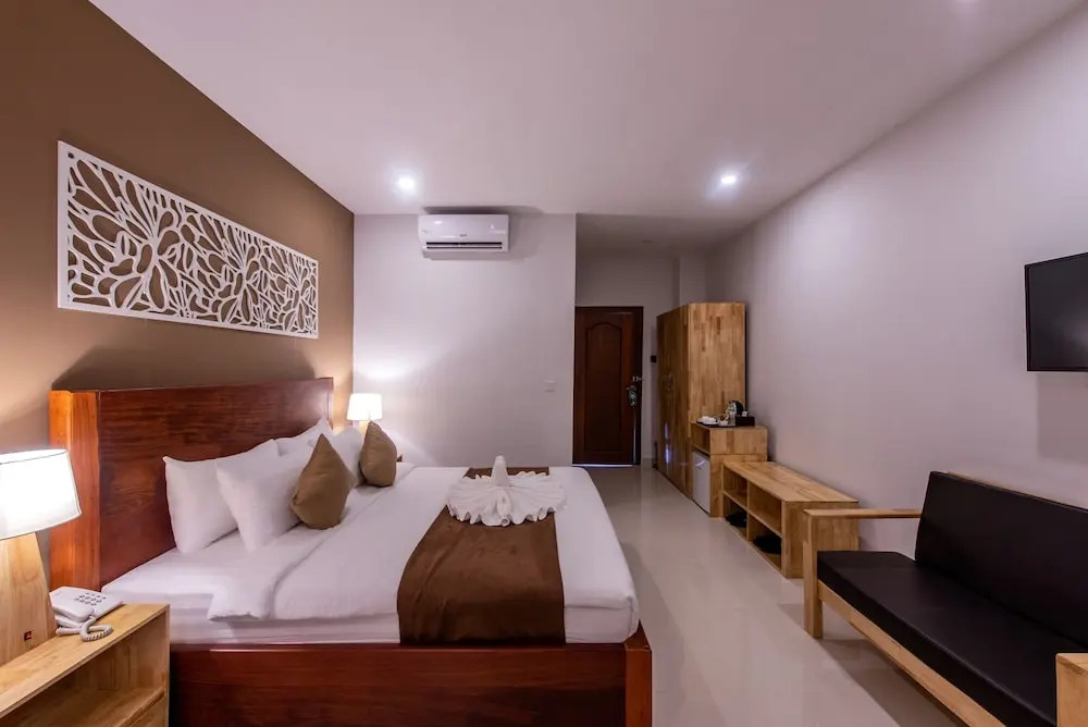Double S Hotel