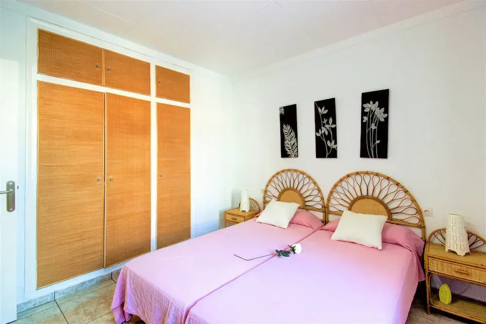 House in Empuriabrava With Private Pool