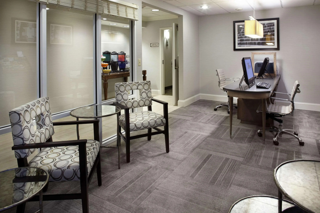 Homewood Suites by Hilton Charlotte Airport