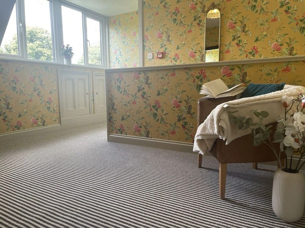 Queensbury Loft