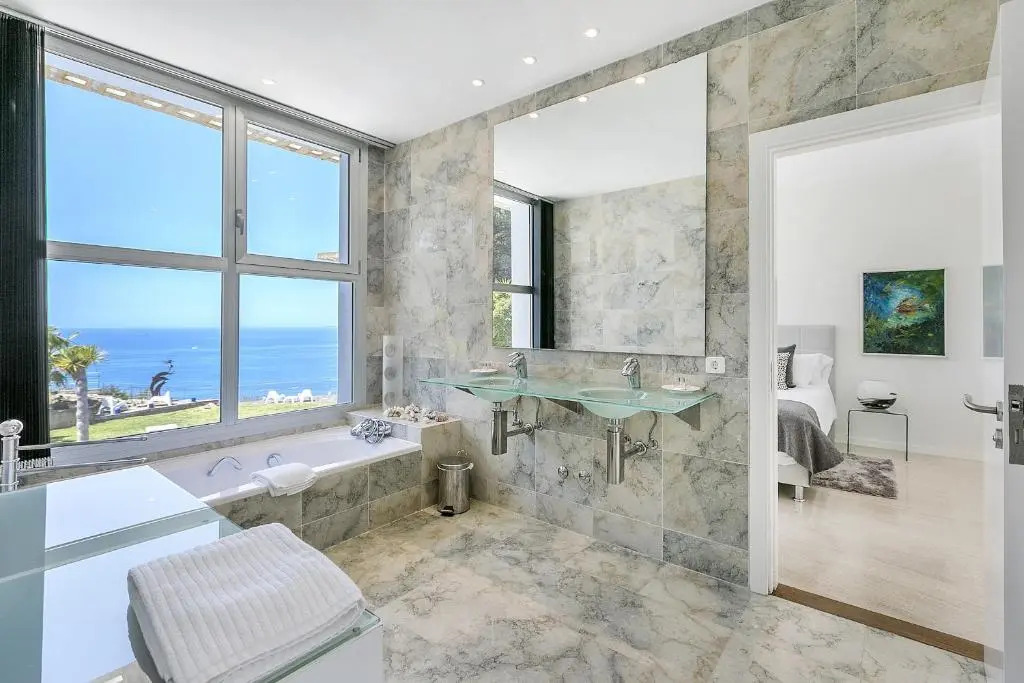 Villa Bay Blue