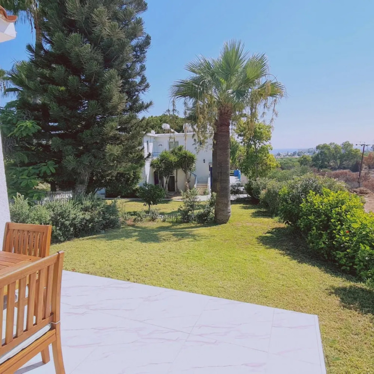 16 PRO - Stay Elias Garden Apartment