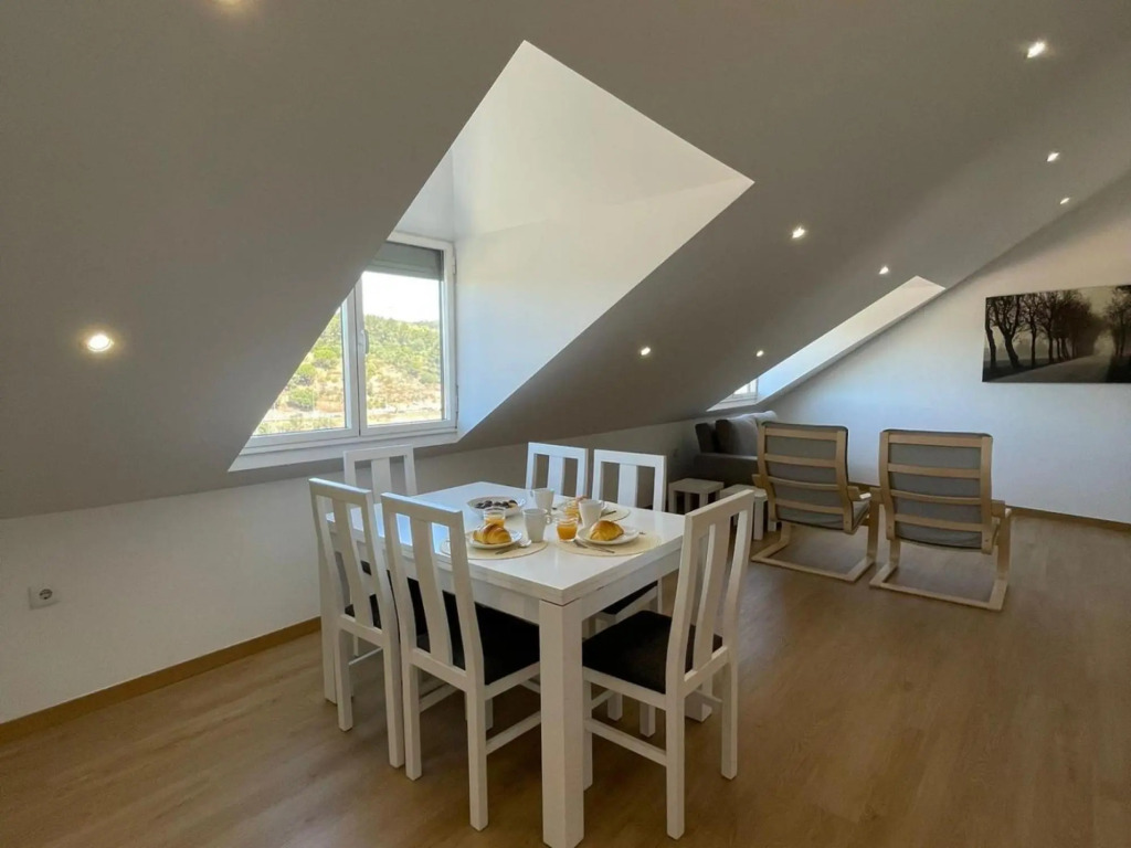 Vita Portucale 2 Bedroom Apartment Campo Ourique