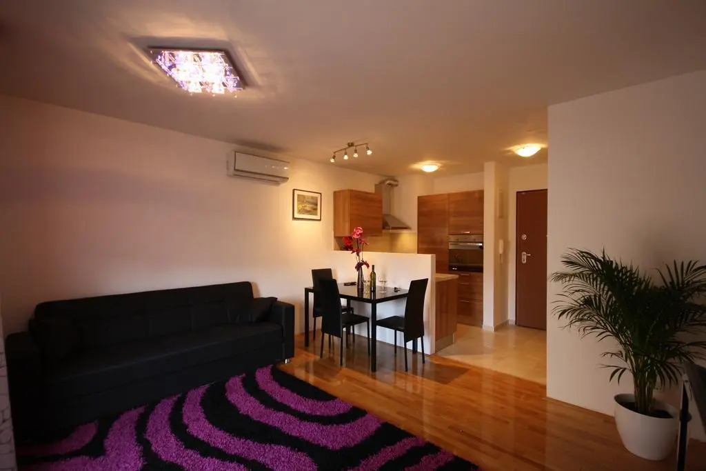 Apartments Maja
