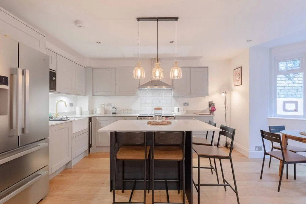 Newly Refurbished 2BD Flat - Wimbledon Village