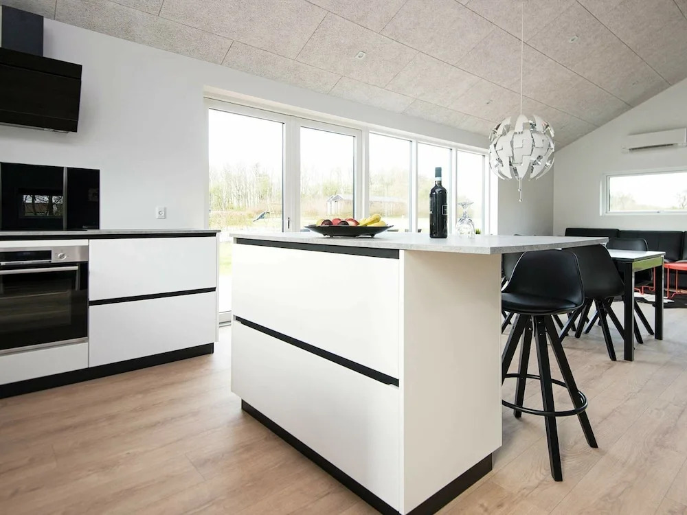 Charming Holiday Home With Private Whirlpool at Jutland